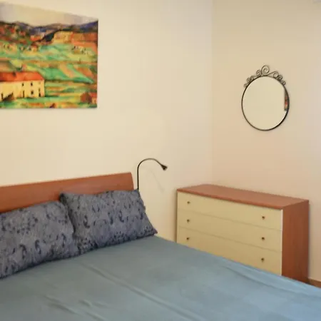 1 Bedroom Stunning In *