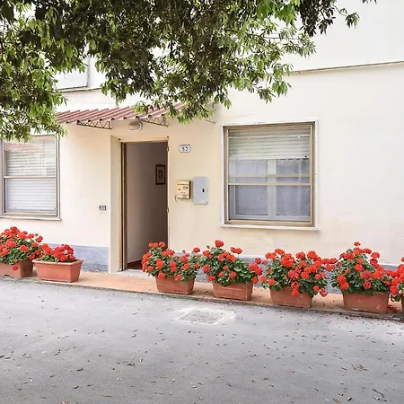 1 Bedroom Stunning In *