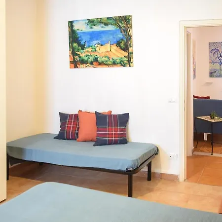 1 Bedroom Stunning In Apartment
